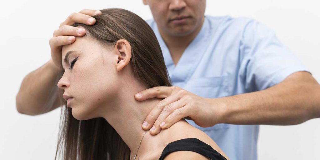chiropractor help with neck pain